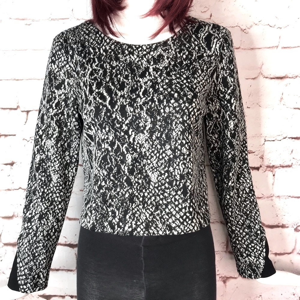 ELLA MOSS S Black and White long sleeve knit top Size Small - Picture 2 of 14